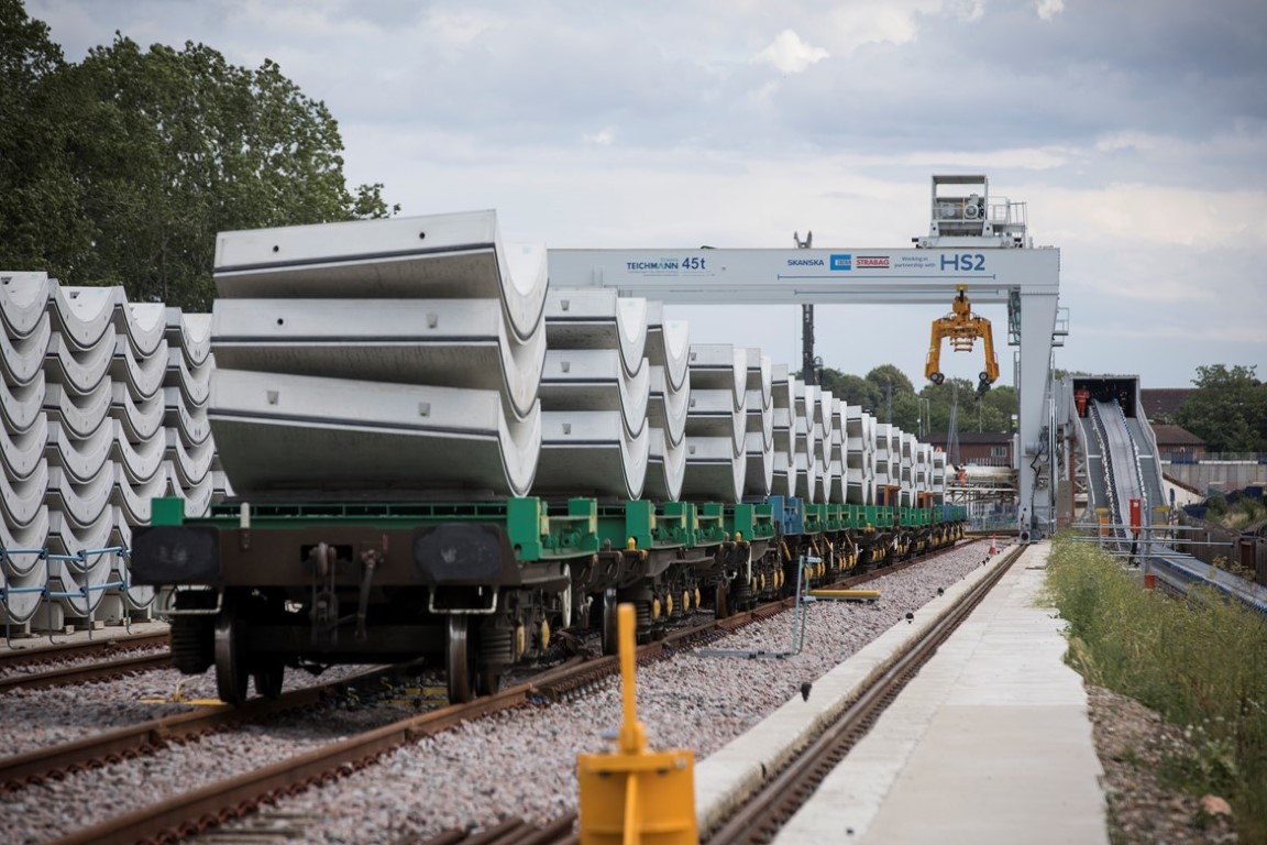 A million miles of lorry journeys saved as HS2 delivers tunnel ring ...