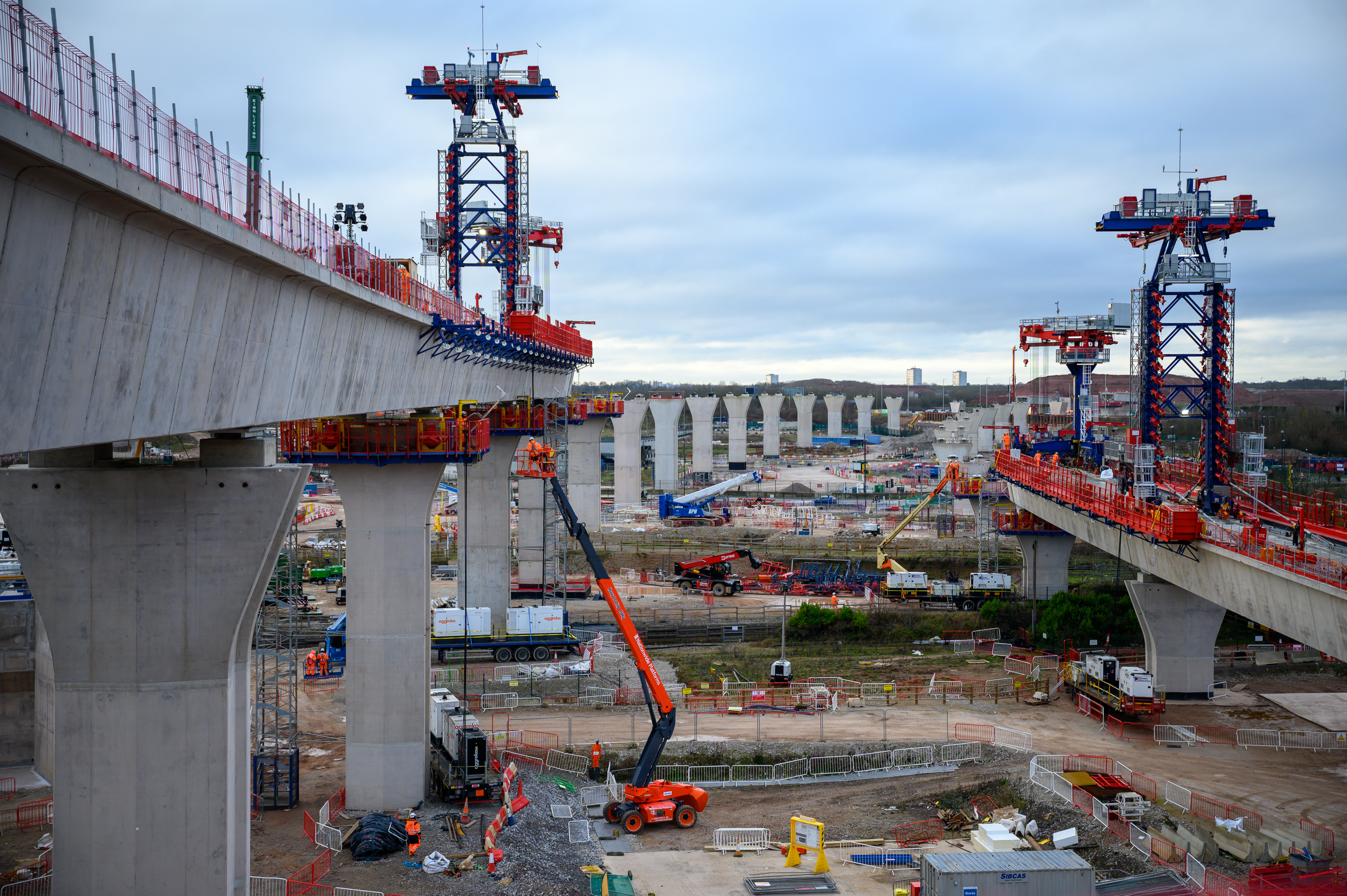Progress made on key HS2 viaducts